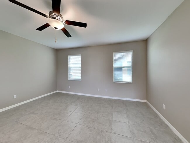 Building Photo - 9647 Flourish Dr