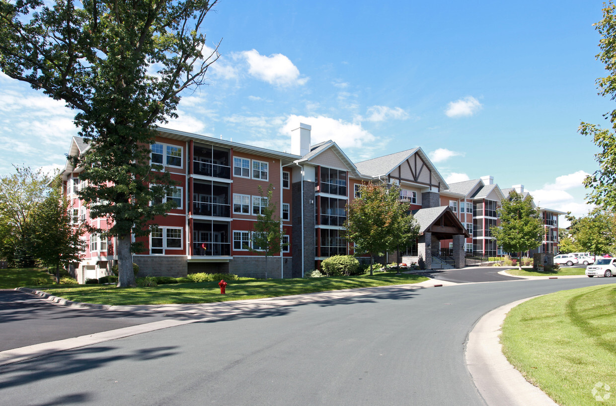 The Belvedere at Chapelwood - Apartments in Maple Grove, MN ...