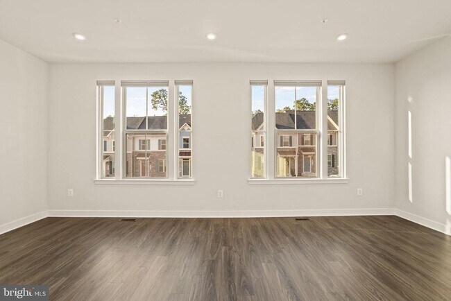 Building Photo - 5930 Pecking Stone St