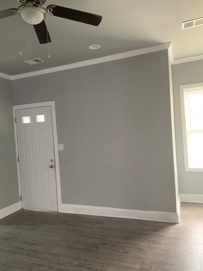 Building Photo - 153 Boggs Ave