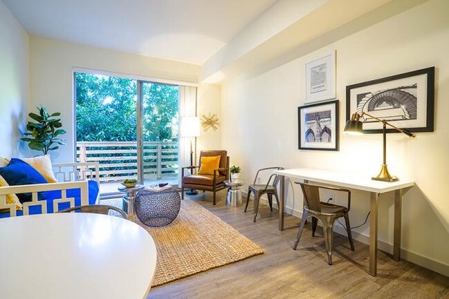 Building Photo - 0 bedroom in Seattle WA 98103