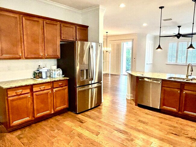 Building Photo - 2024 Foxtail View Ct