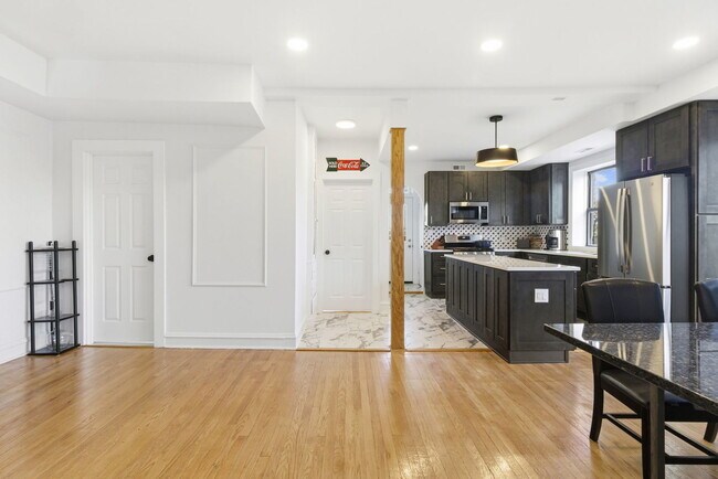 Foto del edificio - 3414 W Medill Ave