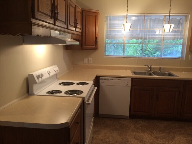 Foto del edificio - 2557 Wheeless Rd