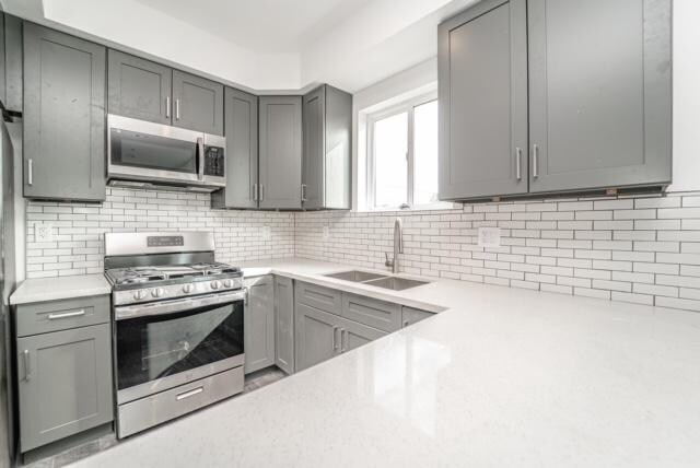 Foto del edificio - 701 W 74th St