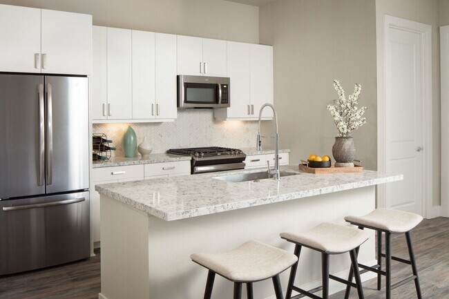 Foto del edificio - Move Smarter – Up to 2 Months Free + Low $99 Fees!