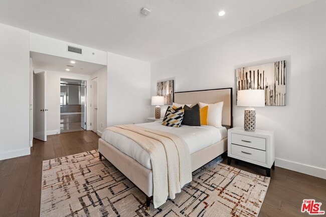 Foto del edificio - 13600 Marina Pointe Dr