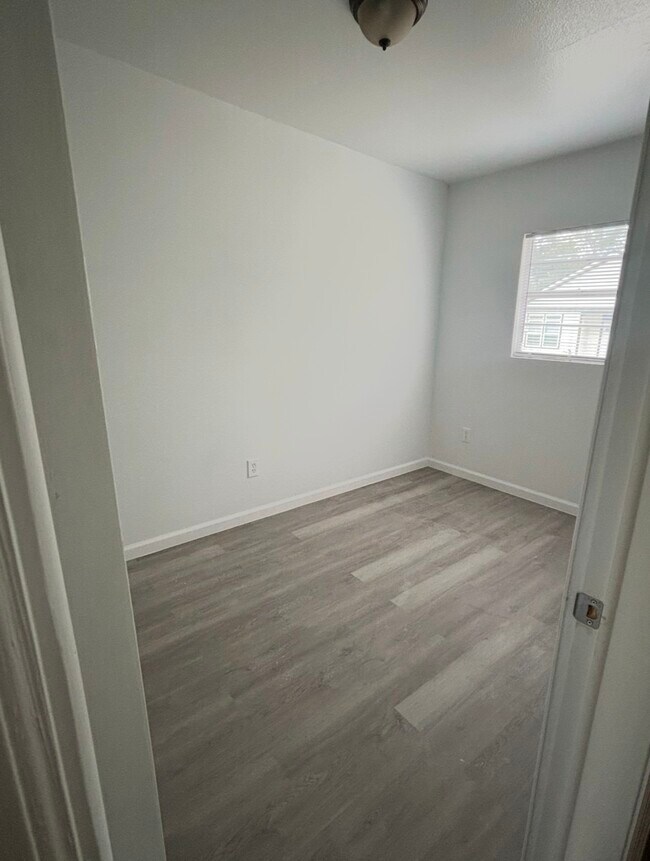 Photo - 916 Preston St Apartments