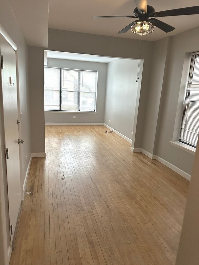 Building Photo - 1418 W Lexington St