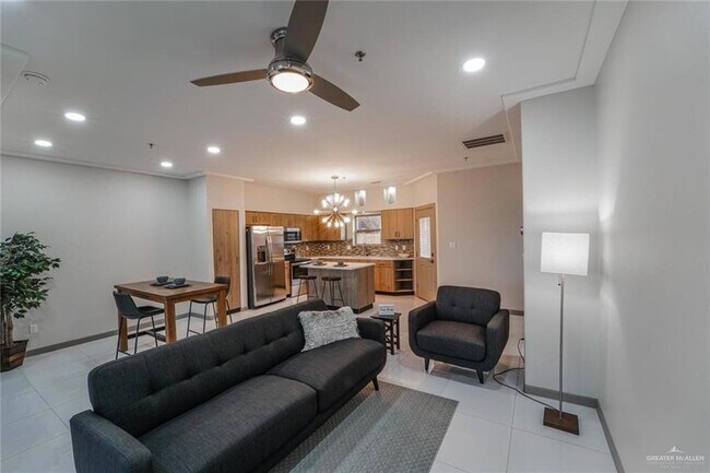 Foto del edificio - 3302 S Sugar Rd