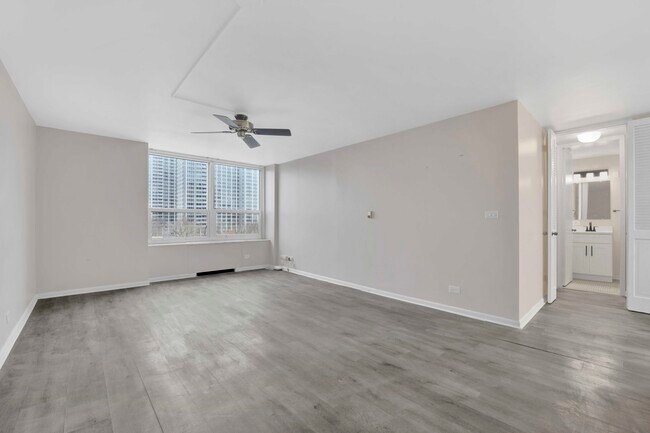 Foto del edificio - 720 W Gordon Ter