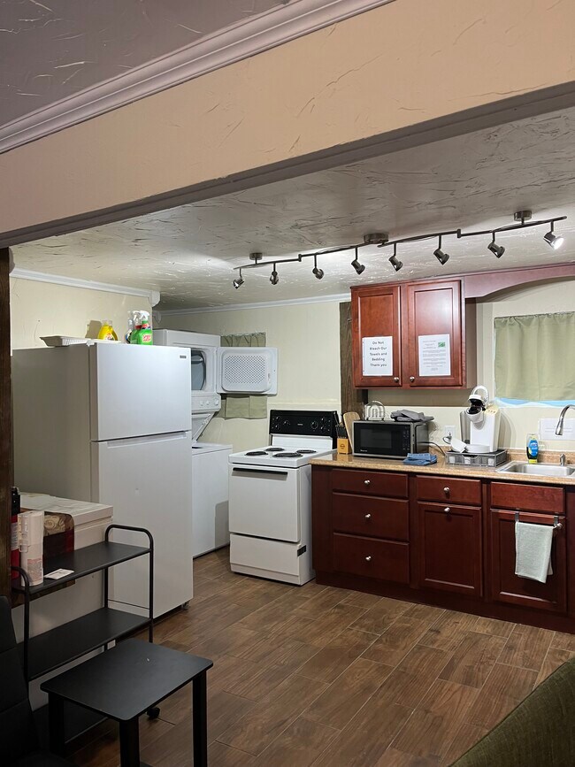 Foto del edificio - 3091 64th St SW