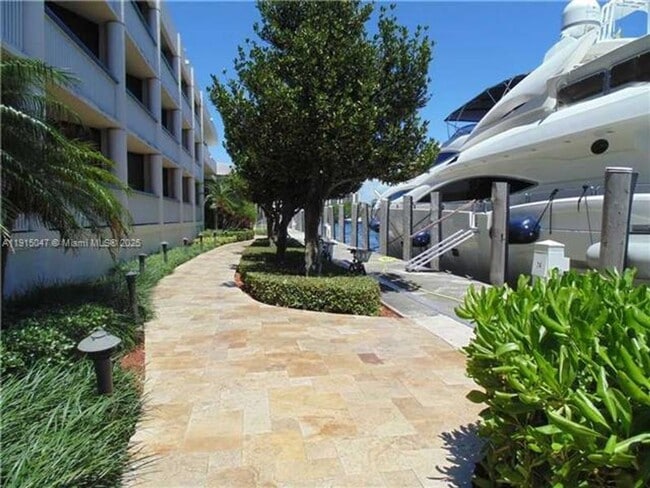 Building Photo - 19707 Turnberry Way