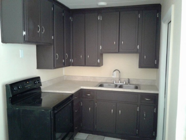 Building Photo - 1061 Cahoon Rd S
