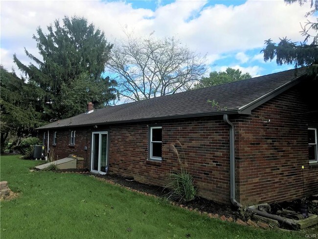 Foto del edificio - 10165 Schantz Rd