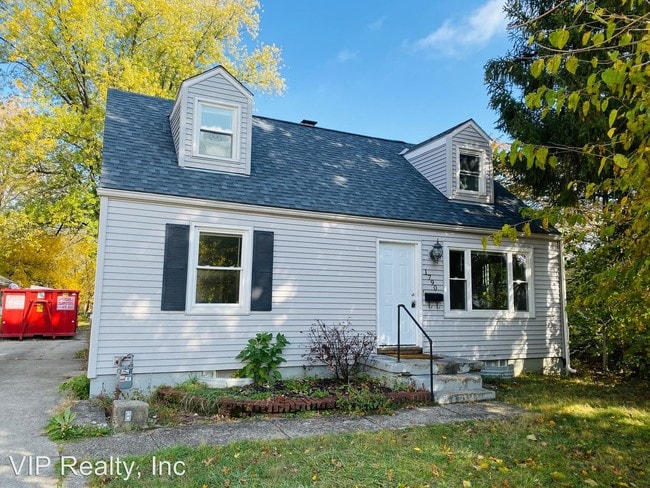 Building Photo - 4 br, 1.5 bath House - 1790  E. Cooke Rd.