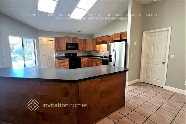 Foto del edificio - 80 Hartwood St