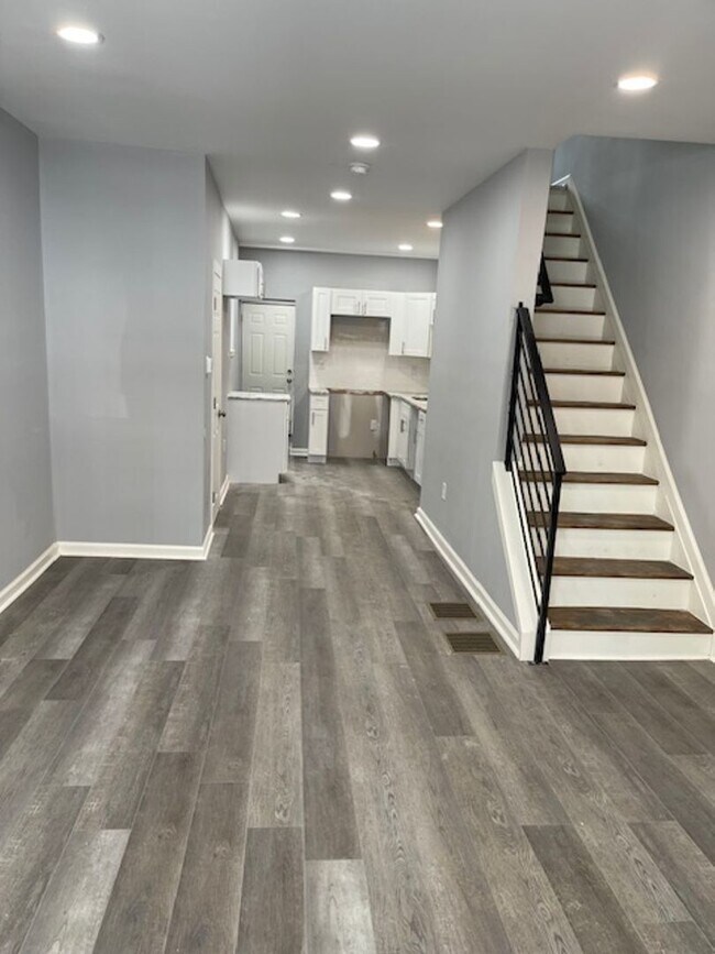 Foto del edificio - Anika Homes 3 Bedroom
