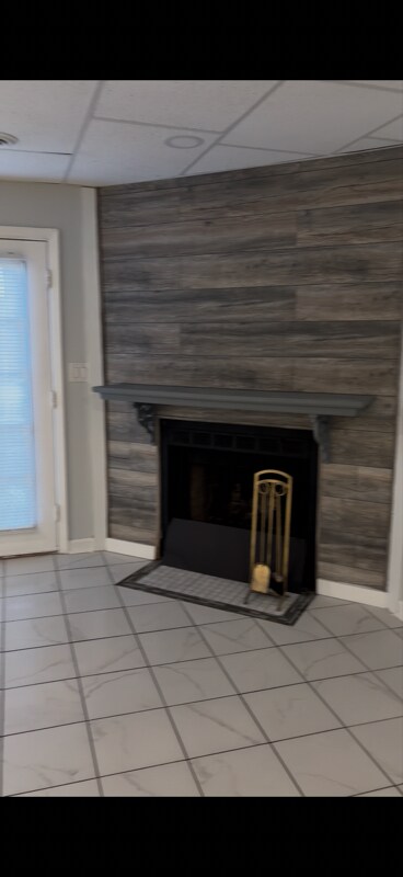 Building Photo - 107 Greenland Ct