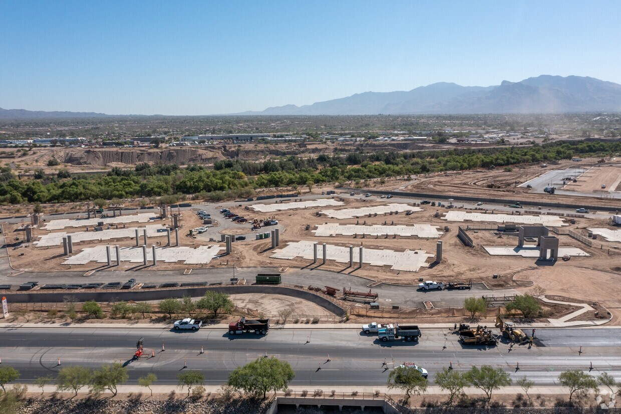 The Place at Silverbell Gateway 7430 N Silverbell Rd Tucson, AZ