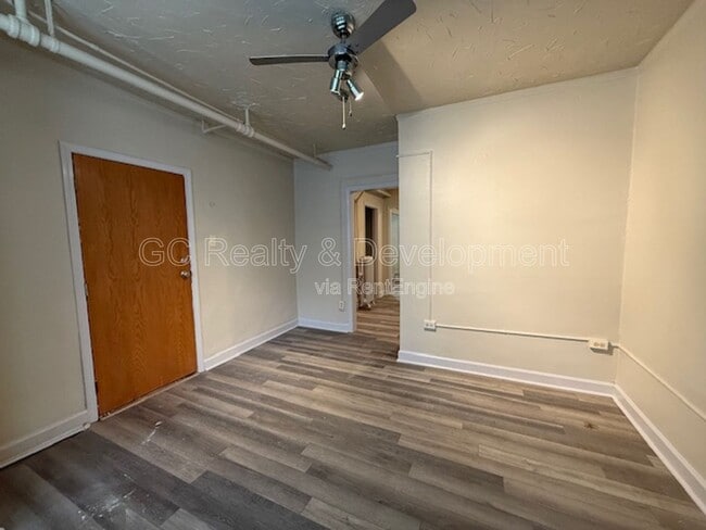 Foto del edificio - 214 Dupage St