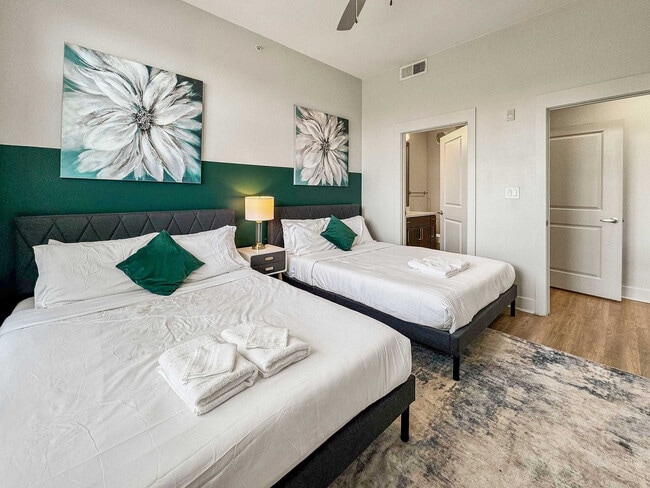 Building Photo - 2901 Indiana St