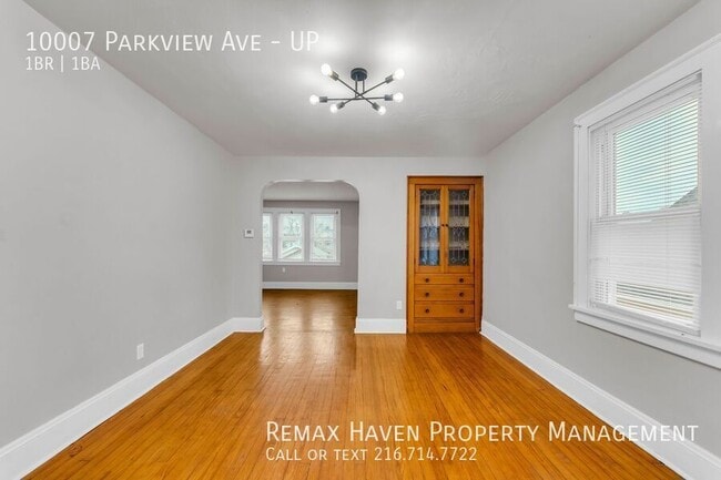 Foto del edificio - 10007 Parkview Ave