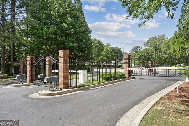 Building Photo - 206 Spring Heights Ln