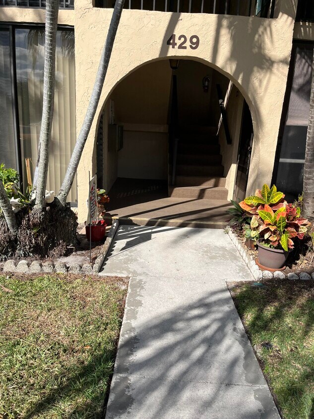 Foto principal - 429 Pine Glen Ln