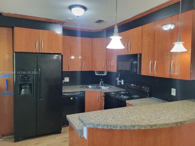 Foto del edificio - 1085 NW 133rd St