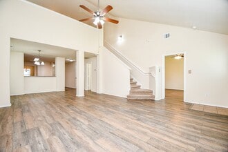 Building Photo - 5327 Stonegate Dr