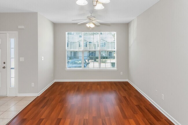Foto del edificio - 7316 Wagon Wheel Ct