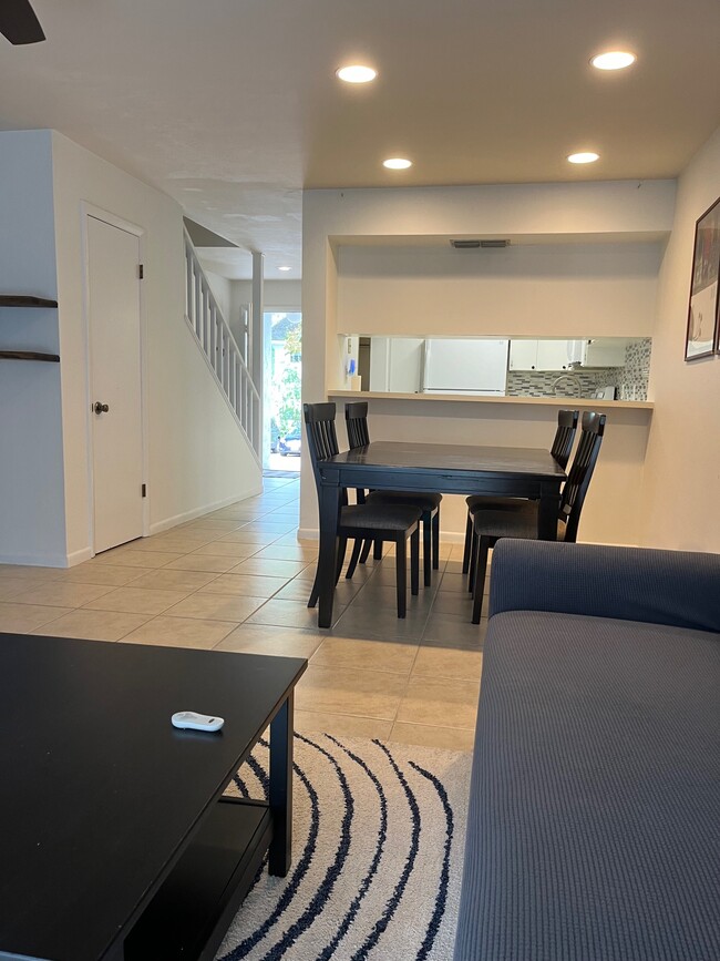 Foto del edificio - 1432 SW 25th Pl