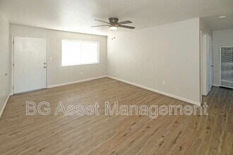 Building Photo - 500 Texas St