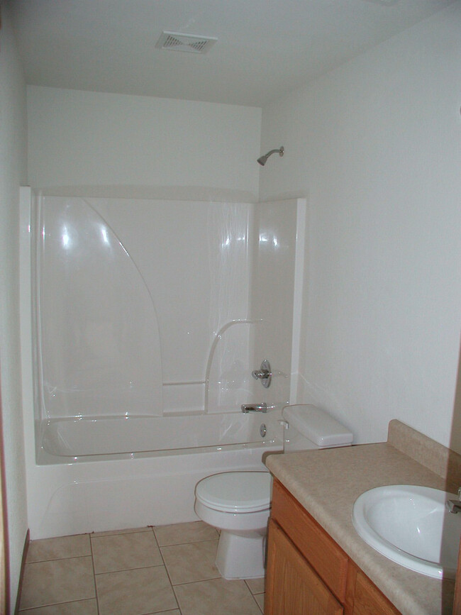 Master Bath - 1019 Diamond Head Rd