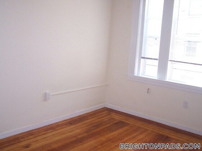 Foto del edificio - 53 Brackett St
