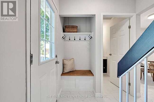 Building Photo - 6 Olympic Crescent