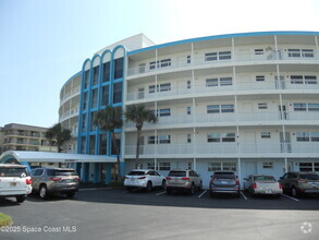 Building Photo - 4000 Ocean Beach Blvd