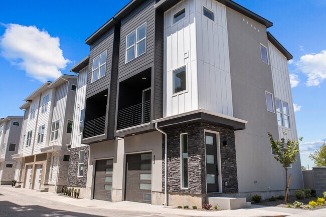 Foto del edificio - 479 E Violets Cv Ln