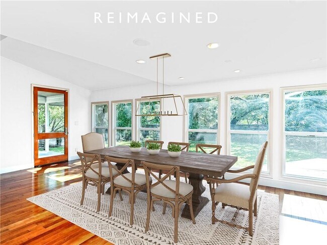 Building Photo - 3301 Thousand Oaks Cove