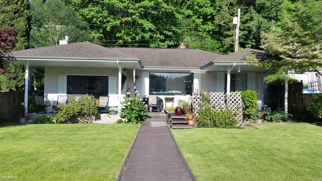 Building Photo - 3 br, 3 bath House - 3236 E Rocky Point Dr
