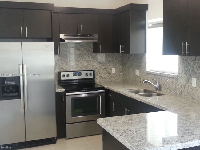 Building Photo - 3 br, 2 bath House - 3125 SW 16th Ter