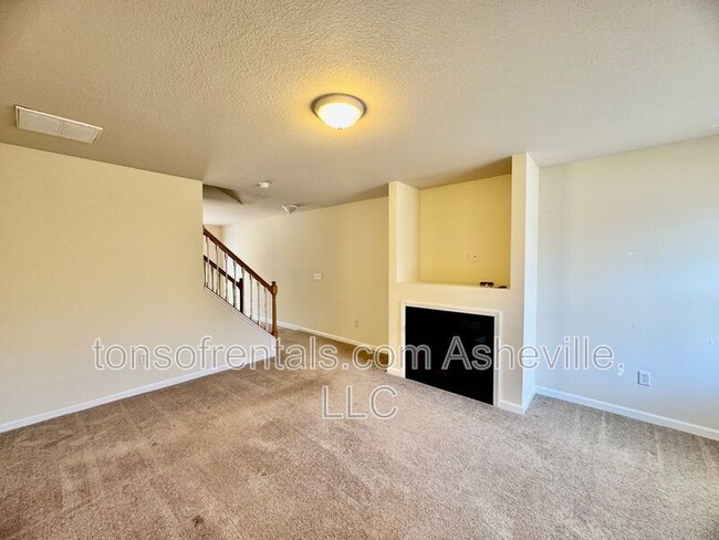 Foto del edificio - 85 Farington Cir