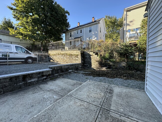 Building Photo - 7 Rifle Ct