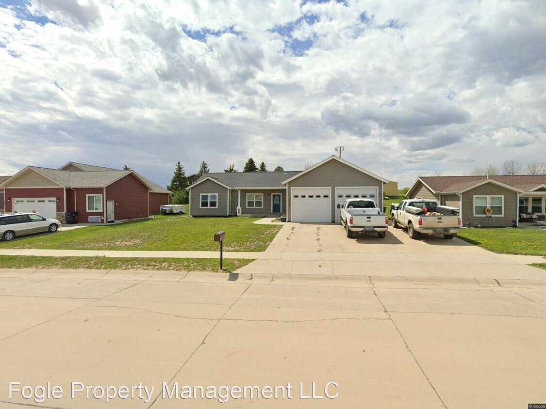 Foto principal - 6 br, 4 bath House - 2605 2nd ST NE