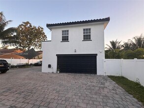 Building Photo - 16934 SW 92nd St Cir