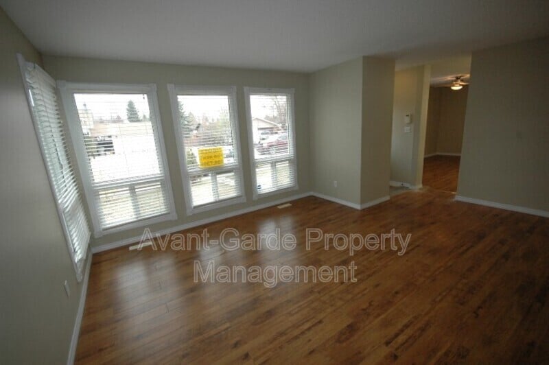 Building Photo - 15 Garden Valley Dr