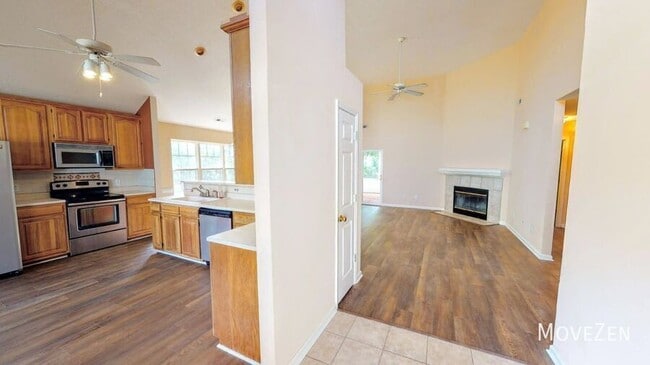 Building Photo - 8806 Healy Cir