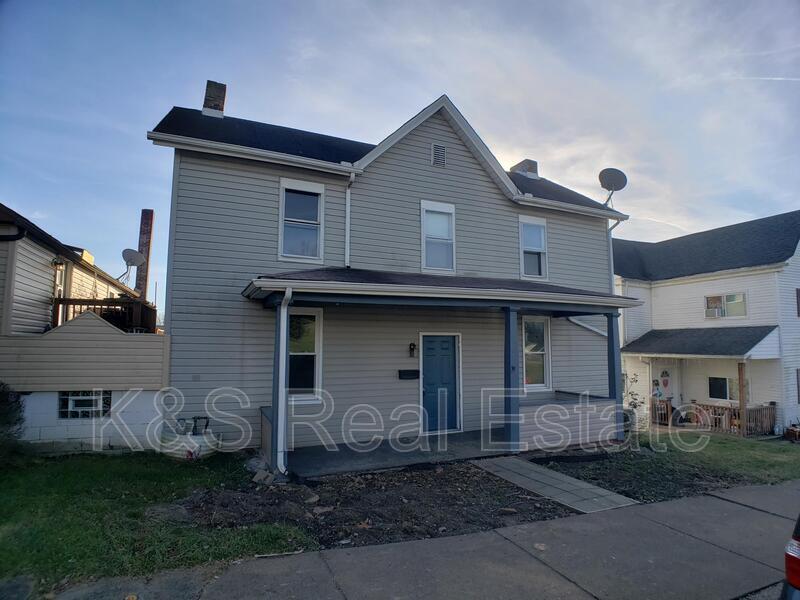 Primary Photo - 39 Webster Ave