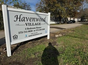 Building Photo - 608 Main St